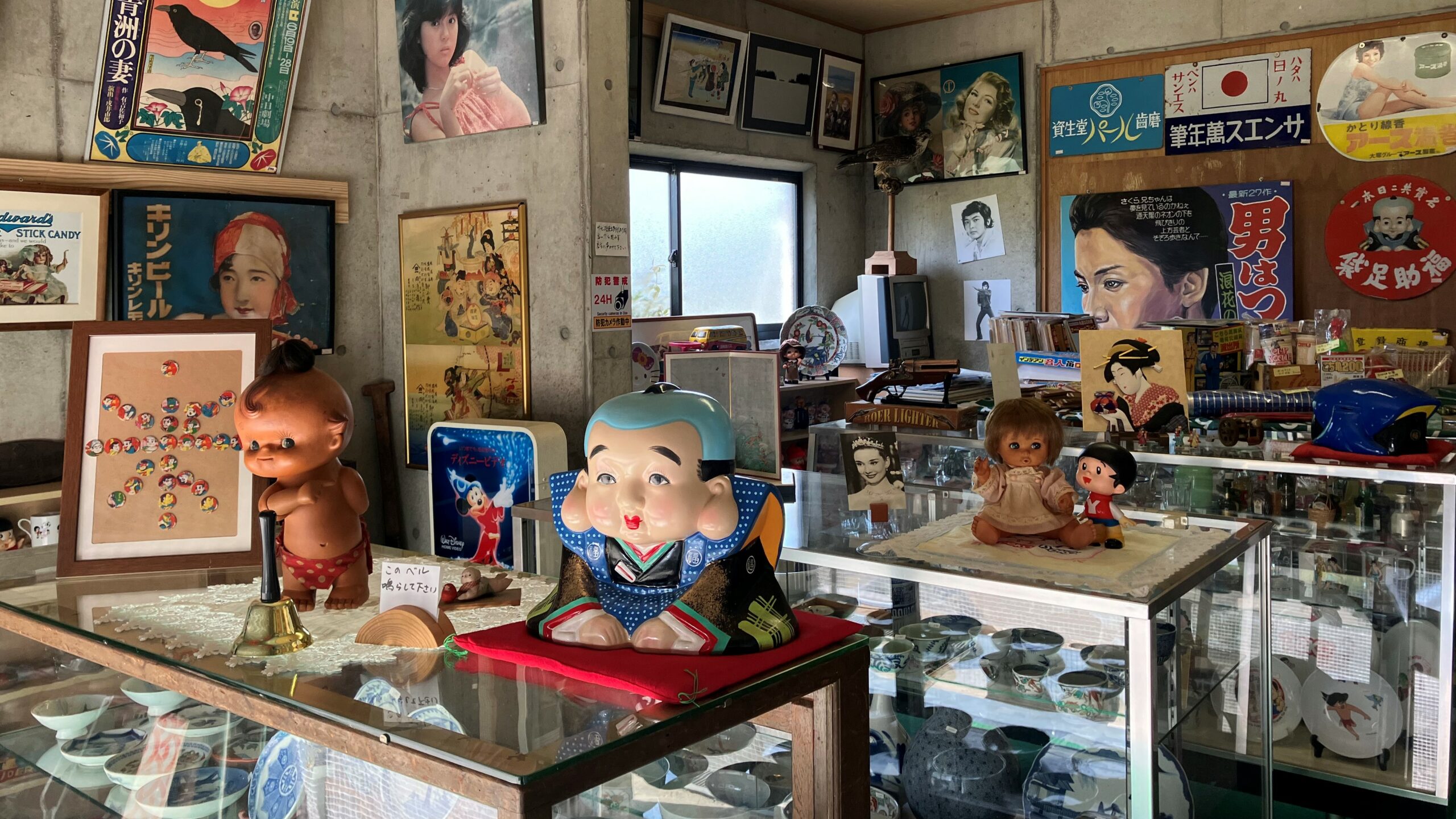 エモい！昭和の雑貨を展示販売「コレクテージショップ よねじろう