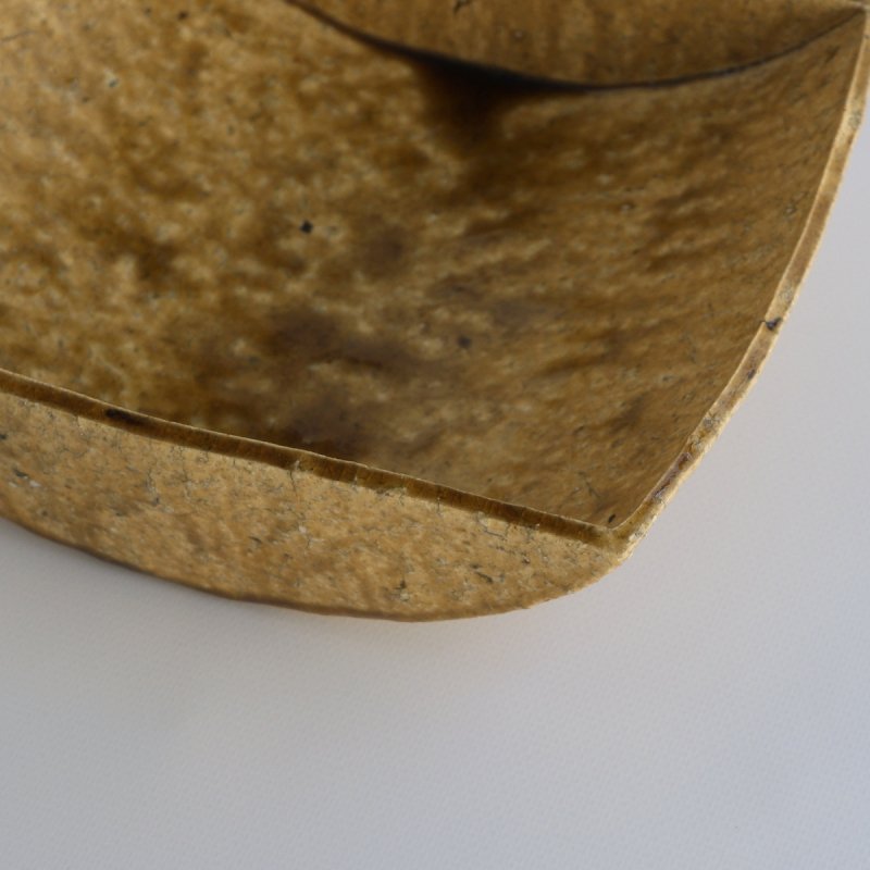 茶灰釉 大舟形鉢 / 安達健 – toutou online