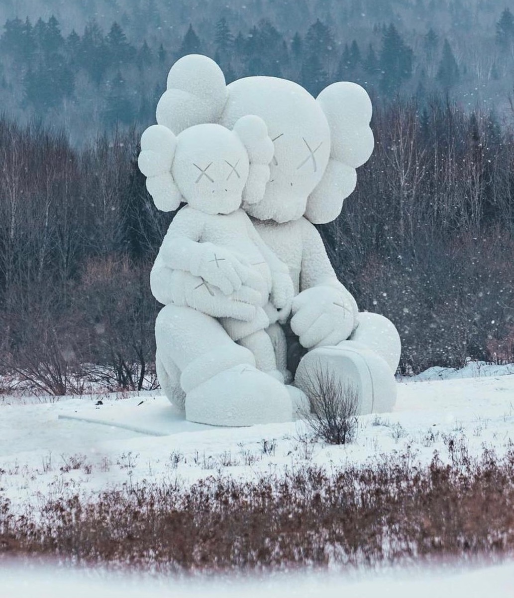 KAWS：HOLIDAY Changbai Mountainを記念したマーチャンダイズが1月8日