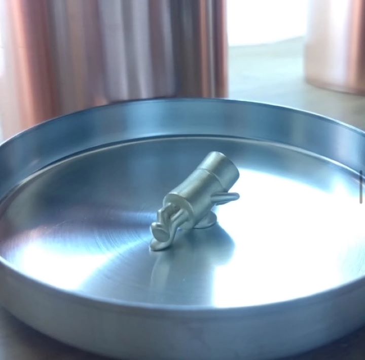 すーっ」と静かに閉まる。京都・開化堂150年「音のない密閉」に宿る