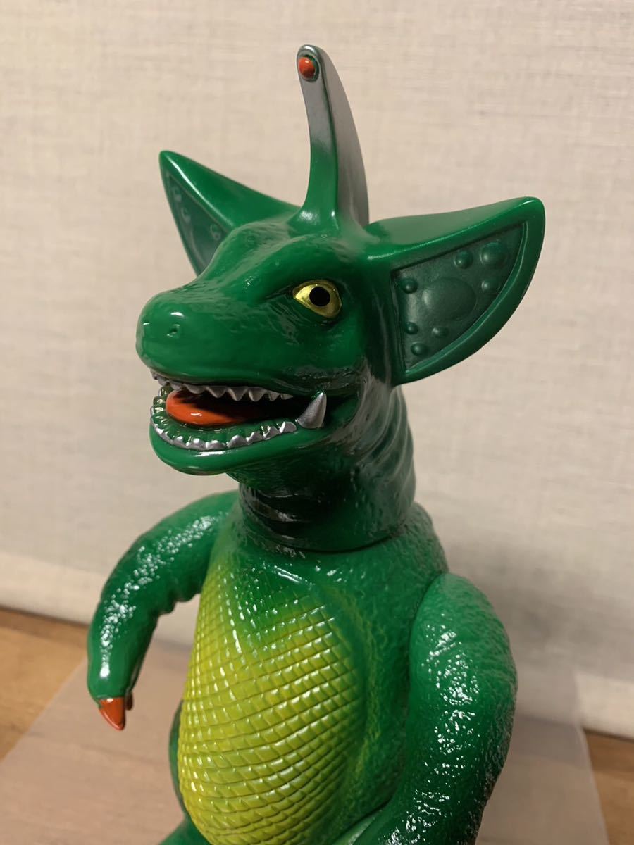 Yahoo!オークション - ZOLLMEN ゾルメン 暴れん坊怪獣リンチ 検)ソフビ