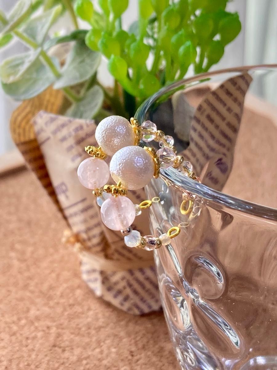 天然石ローズクォーツと鈴蘭ビーズのイヤーカフ 2way Y056｜Yahoo