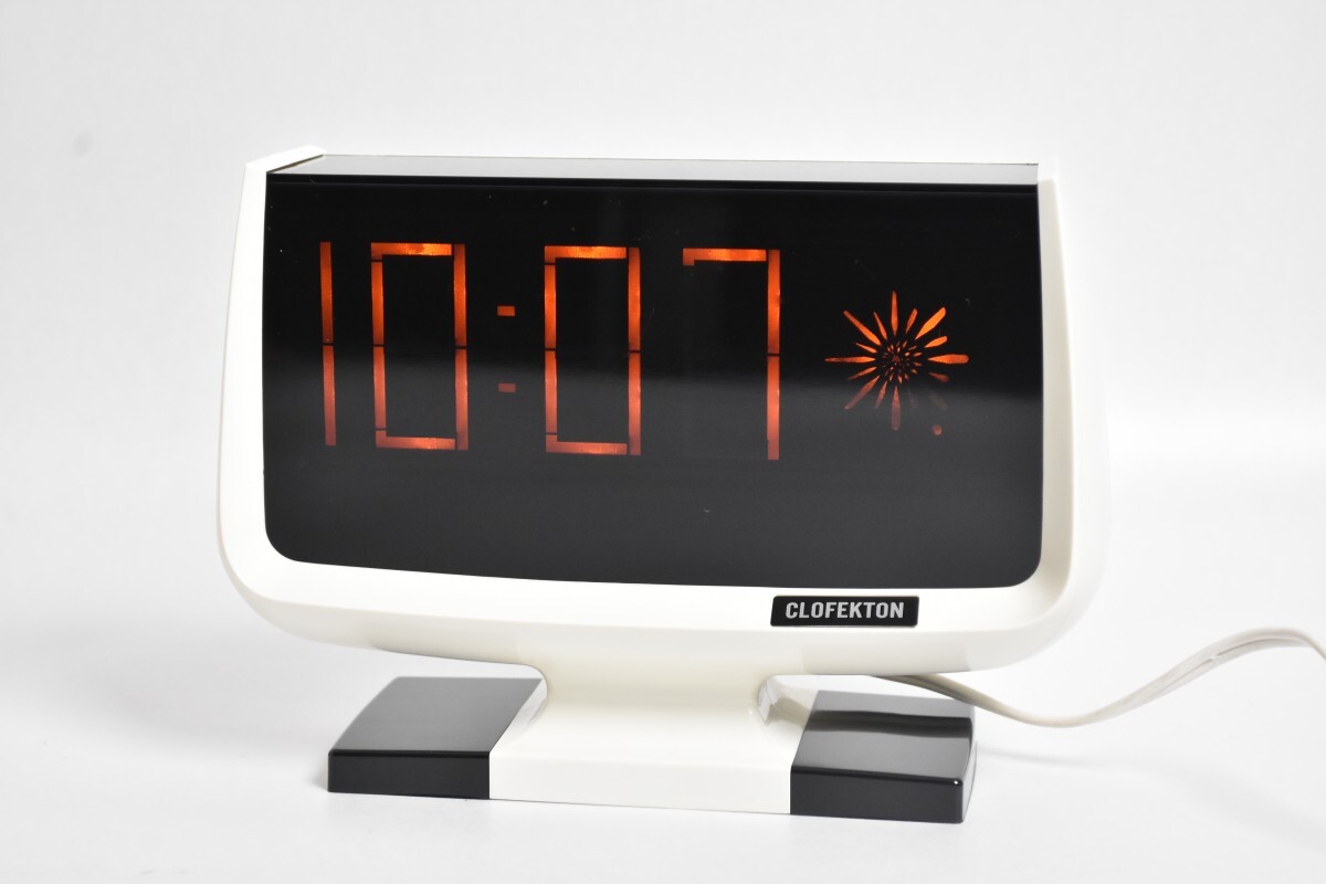 Yahoo!オークション -「スペースエイジ」(目覚し時計) (デジタル)の