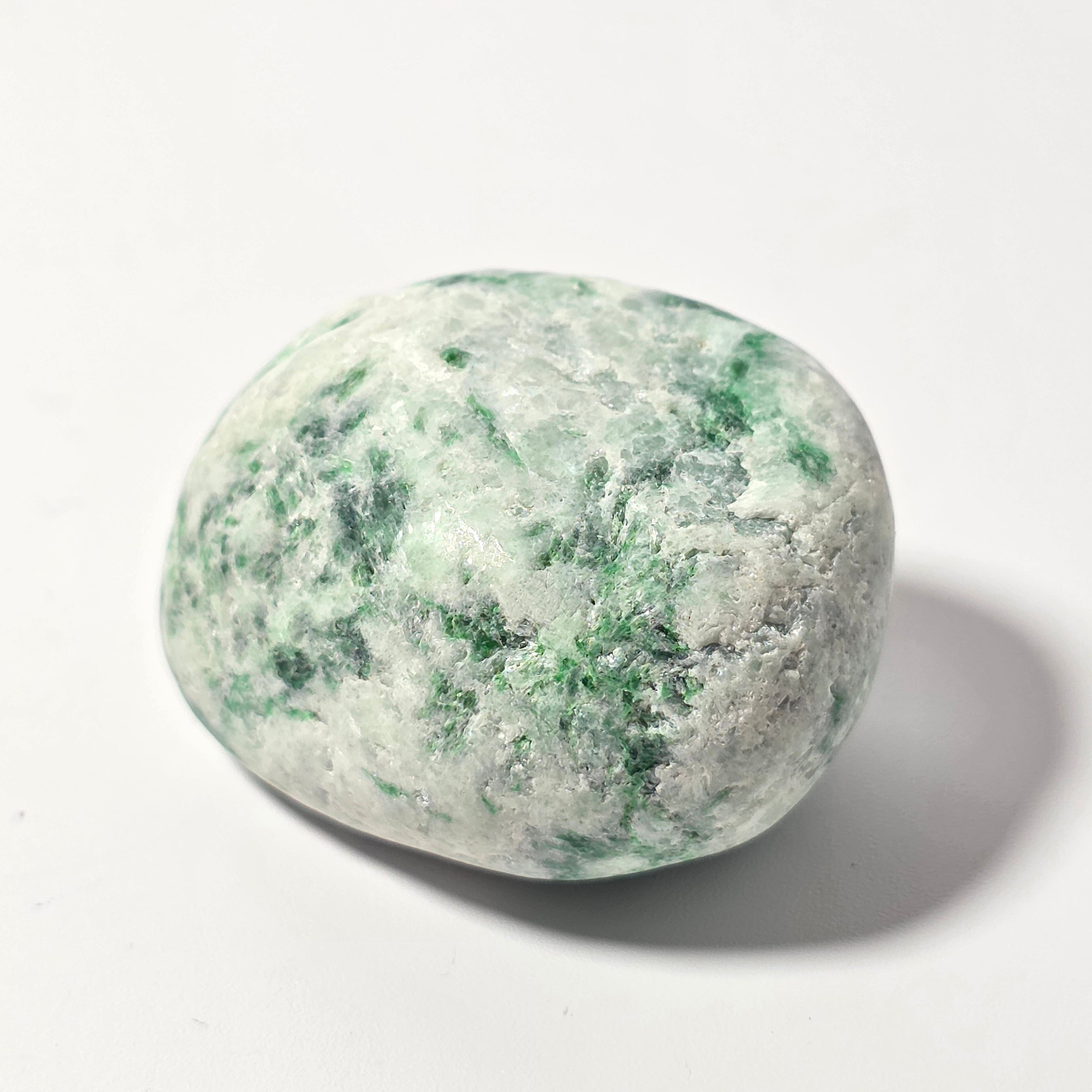 糸魚川翡翠ペンダントトップ:金具（シルバー)付き BPT0336 | 糸魚川