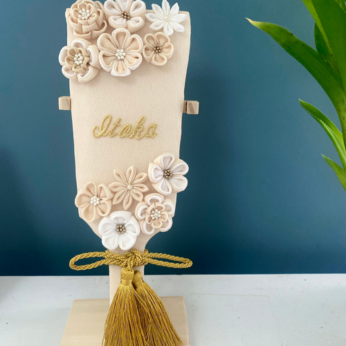 再販》《受注製作》「つまみ細工の羽子板飾り(大)/スタンド付き