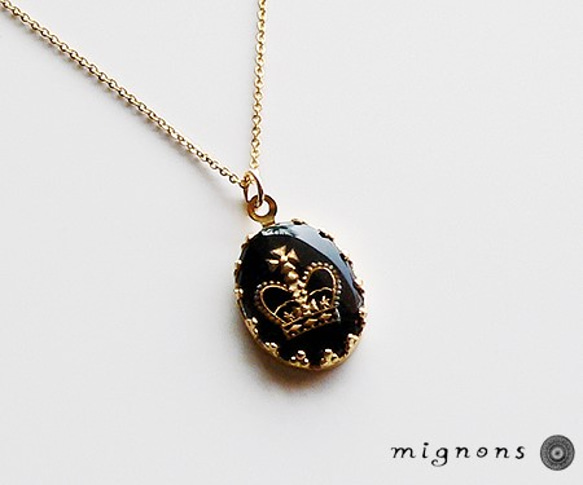 再販人気！西ドイツヴィンテージ クラウンネックレス(ブラック) 金アレ