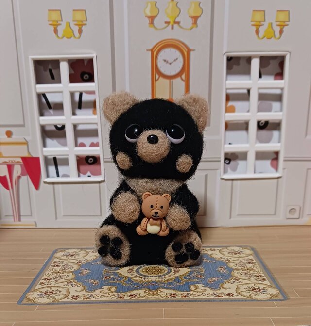 羊毛フェルト 手のひらサイズの小さな黒い可愛いクマさん | iichi 日々