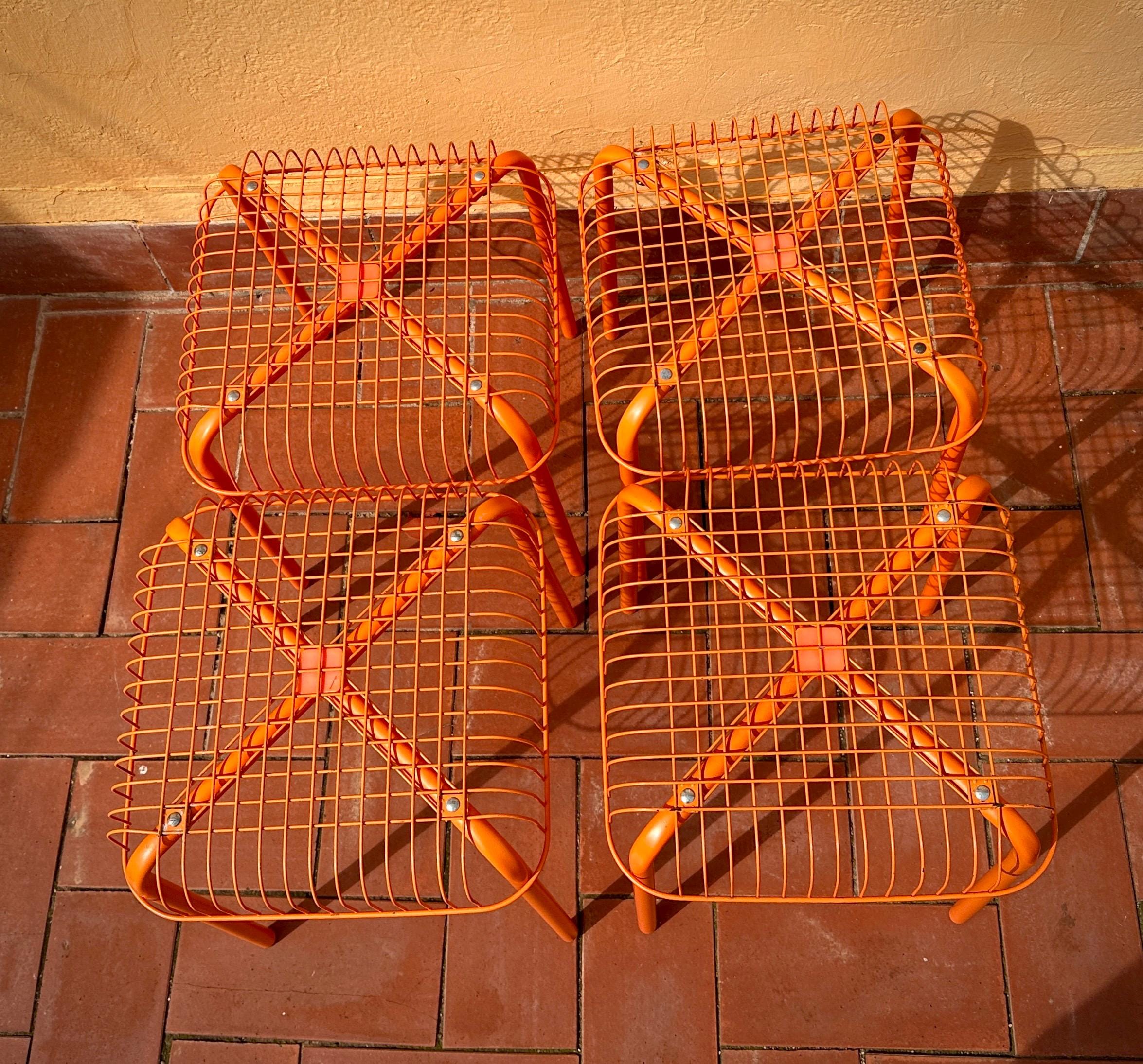 IKEA VÄSTERÖN オレンジ スツール – Imma Bermúdez デザイン