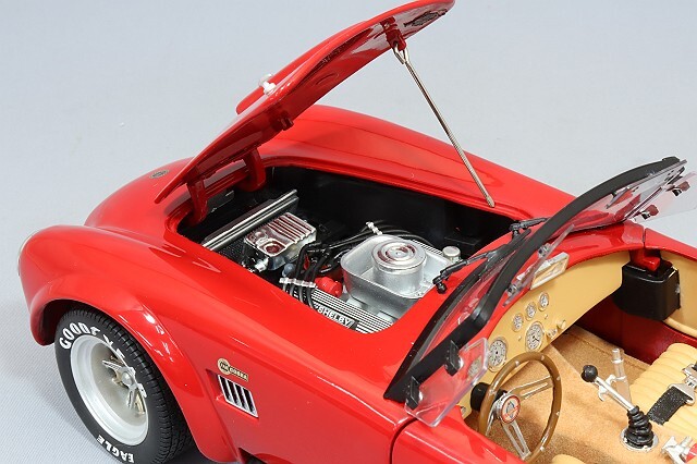 京商 1/18 シェルビー コブラ 427 S/C 