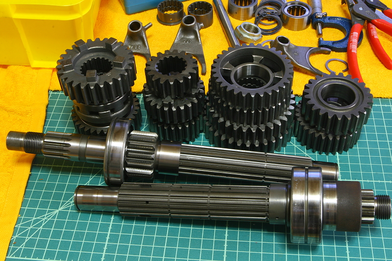 酷使したM/Tの点検 : SECRET BASE RACING