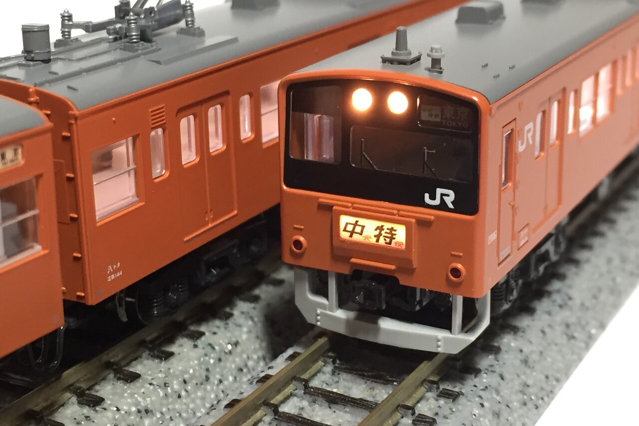KATO 201系(中央線色) シングルアームパンタグラフ装備 : KurekouPortal