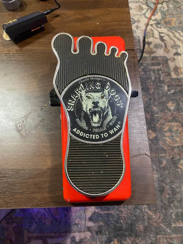 Snarling Dogs Super Bawl Whine-O Wah | Reverb Canada