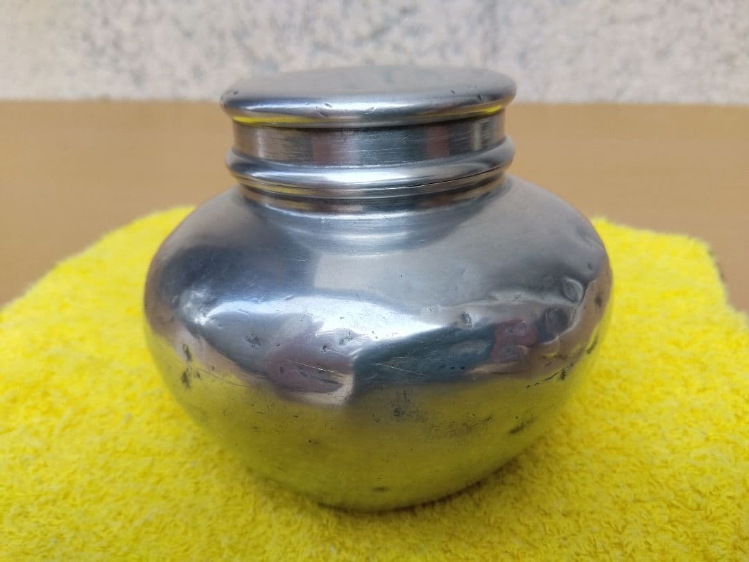 茶筒(特殊変形) すーっ」と静かに閉まる。京都・開化堂150年「音のない密閉」に宿る