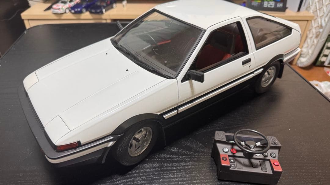 デアゴスティーニ　AE86 スプリンタートレノ　1/8スケール Amazon.co.jp: デアゴスティーニ(Deagostini) スプリンタートレノ AE86