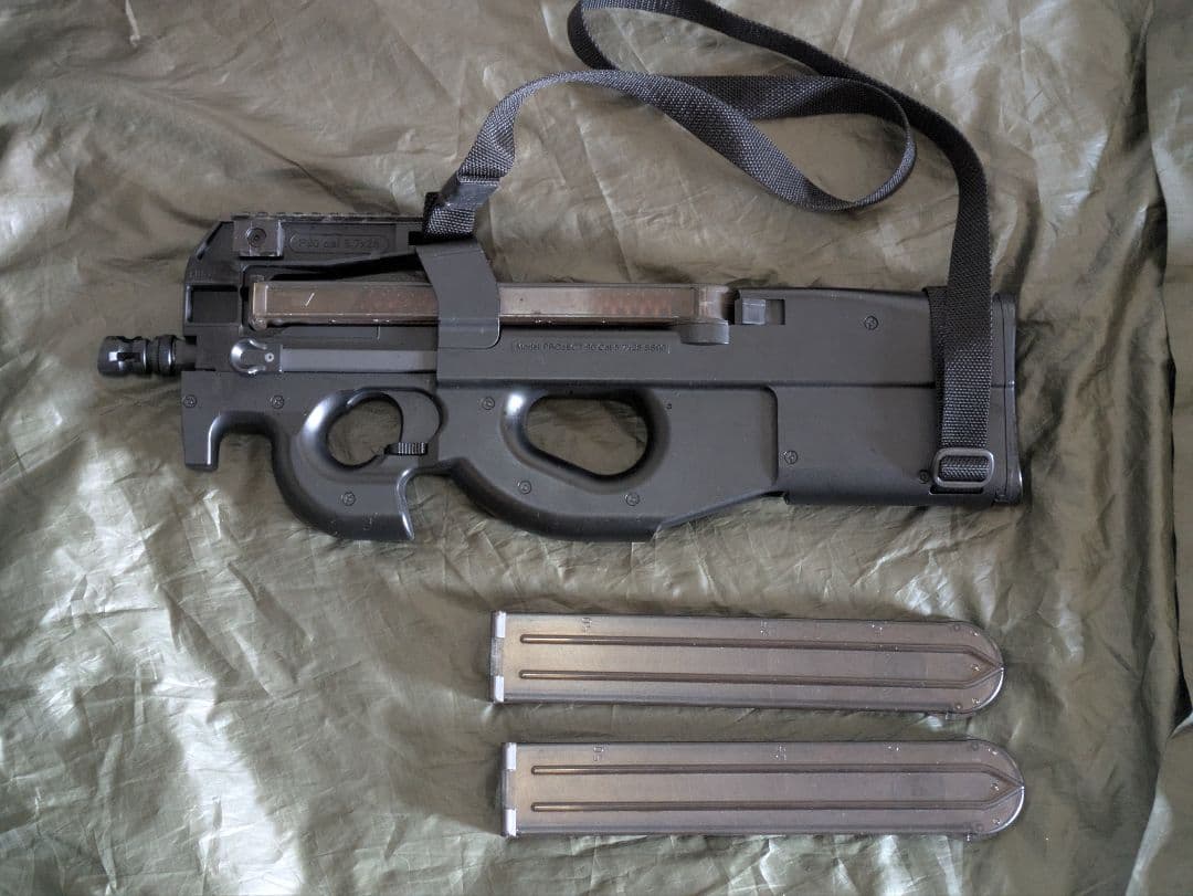 【早い者勝ち！】 電動ガンプラス P-90プラス 多弾マガジン付き 東京マルイ】P-90プラス 電動ガンプラス（3次ロット/2025年6月27日発売