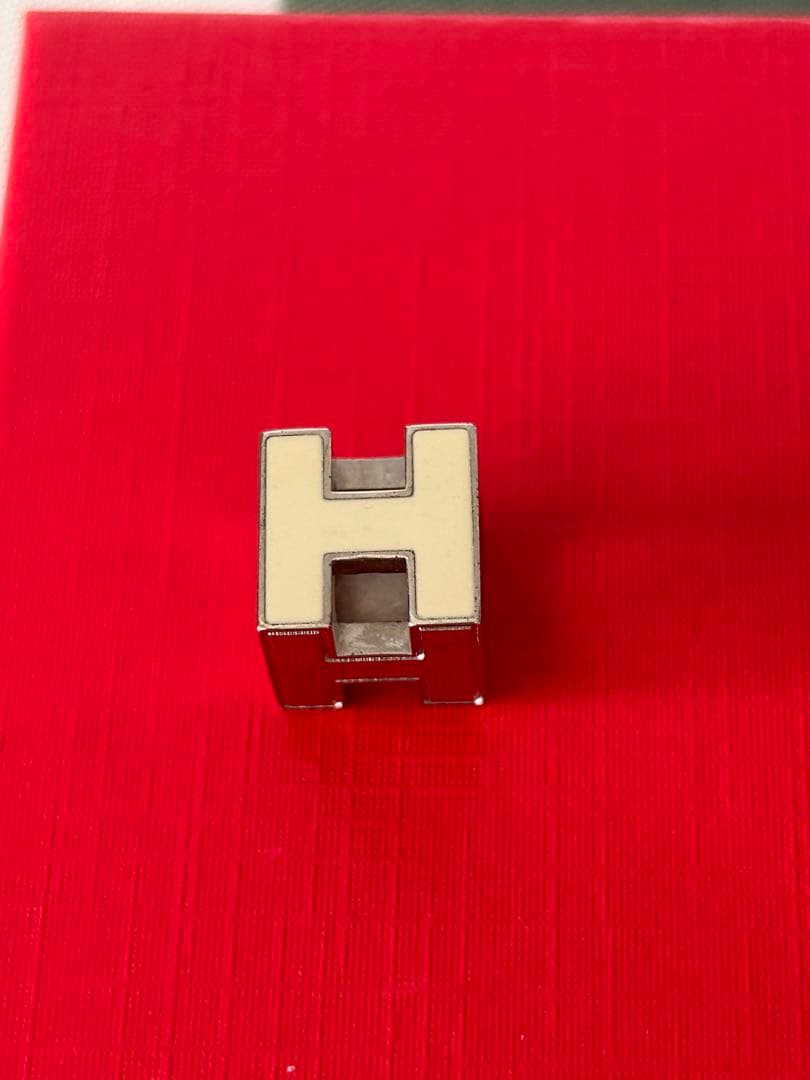 HERMES エルメス キューブ型Hペンダントトップ　白 ポップH ミニ ペンダント ブラン ホワイト 白[H147992FP 49] POP H