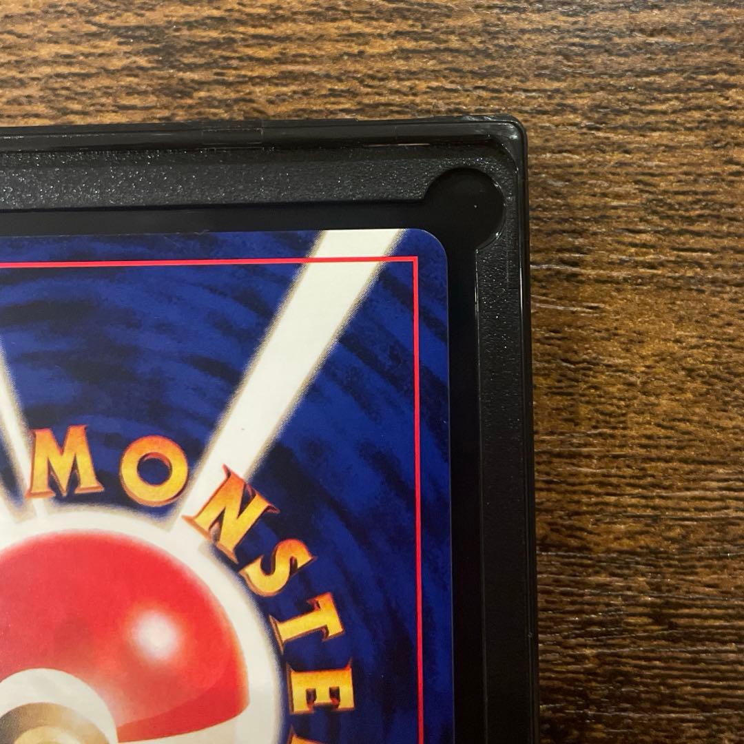 リザードンプレミアムファイル2: 旧裏[neoP2 No.006]渦巻きあり - メルカリ