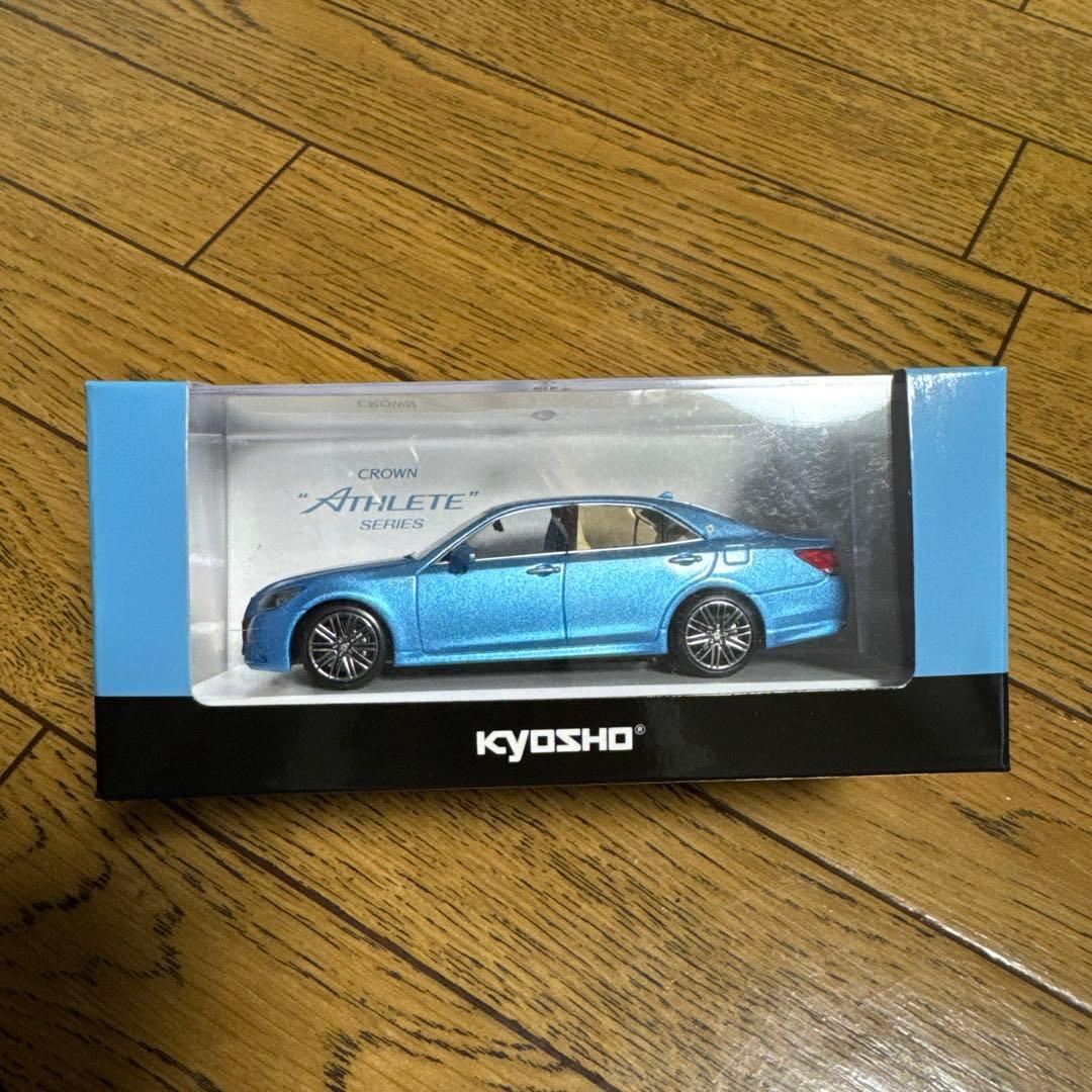 ミニカー KYOSHO Toyota Crown 1/43 送料込み 京商 トヨタ クラウン 17系 ロイヤルサルーン KYOSHO J