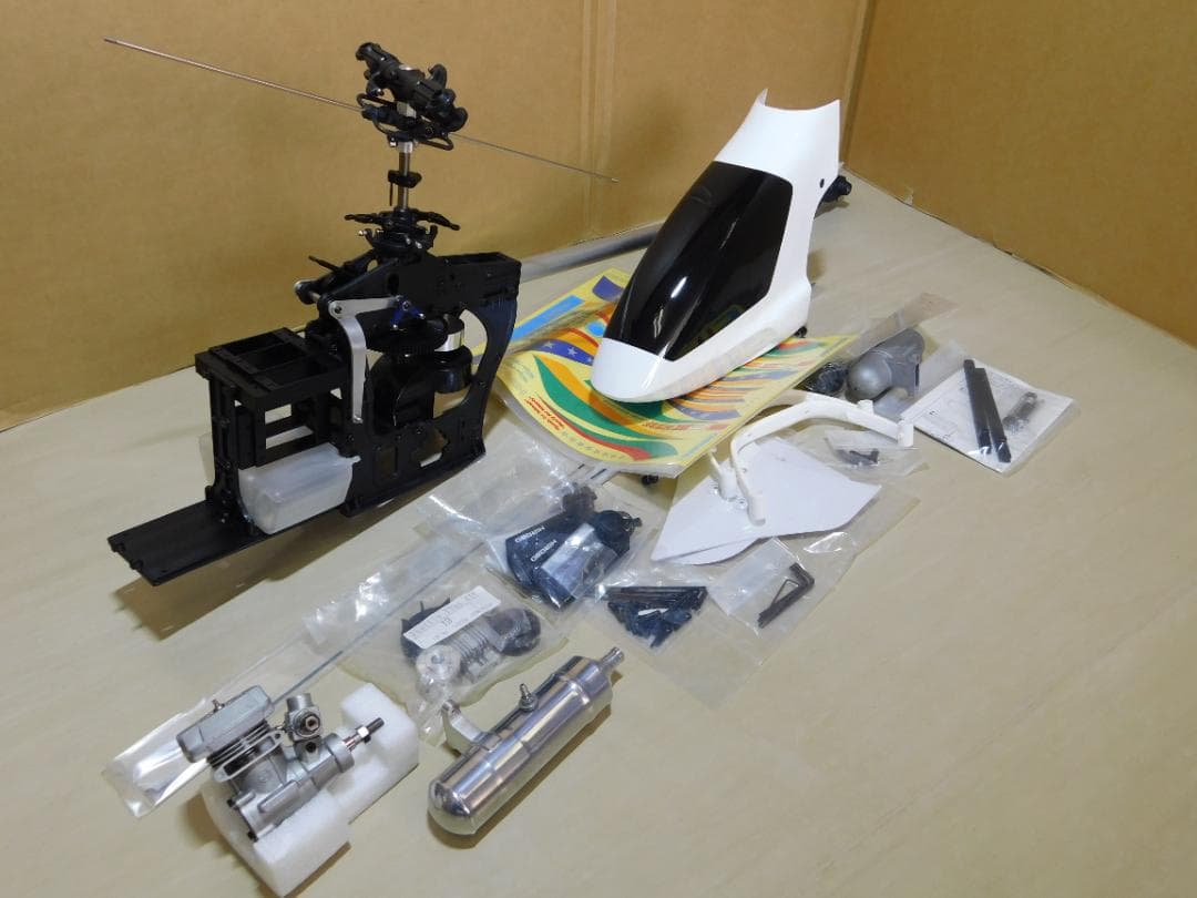 ヒロボー　シャトル　プラス2キット　未使用品 Shuttle Plus+2 EP FL SWM XX 組立キット [0305-903] | ヒロボー / HIROBO