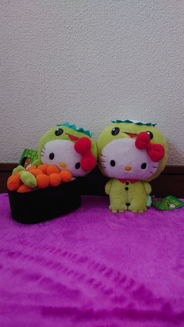 限定ハローキティ 寿司デザインぬいぐるみ sanrio（サンリオ） ハローキティ 寿司マスコット（サーモン