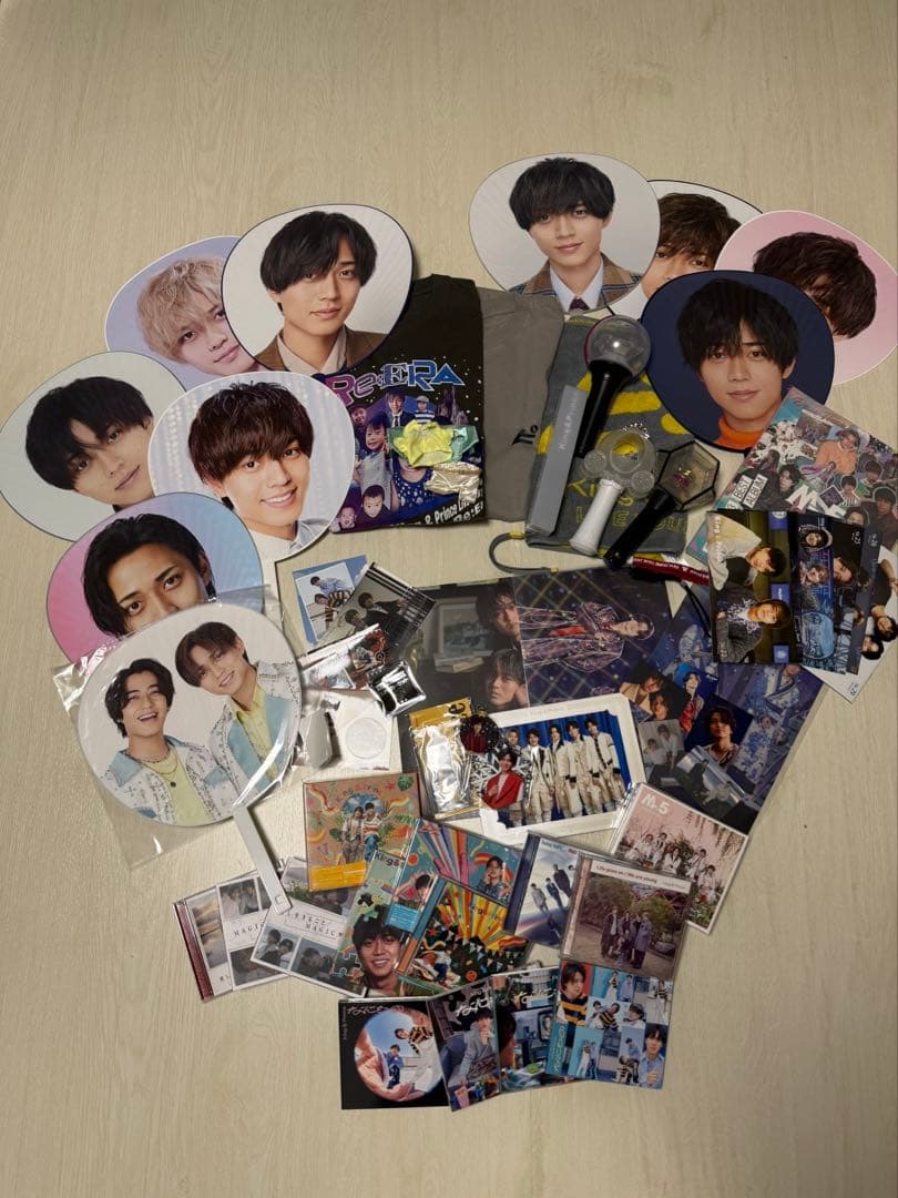 King & Prince DVD CD アルバム　ペンラ　グッズ　まとめ売り King & Prince DVD CD アルバム グッズ まとめ売り - メルカリ