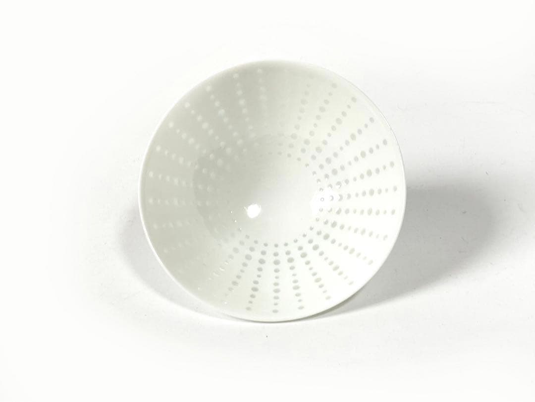 陶芸家　作家物　新里明士　光盃　酒器　蛍手　平盃　杯　現代アート 陶芸家 作家物 新里明士 光盃 酒器 蛍手 平盃 杯 現代アート - メルカリ