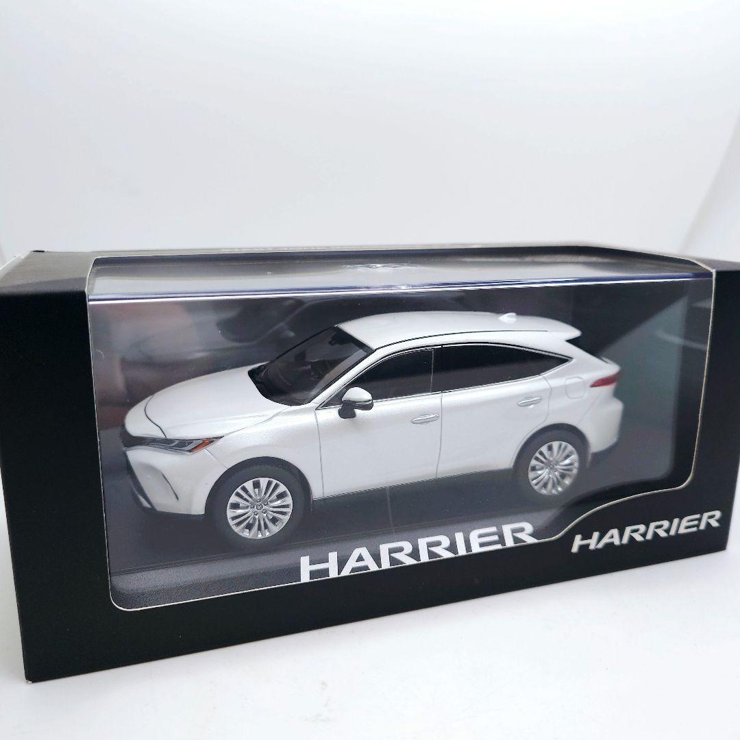 新型ハリアー　 ミニカー ホワイトパールクリスタルシャイン Amazon | ミニカー ハリアーミニカー 1/30 ホワイトパールクリスタル