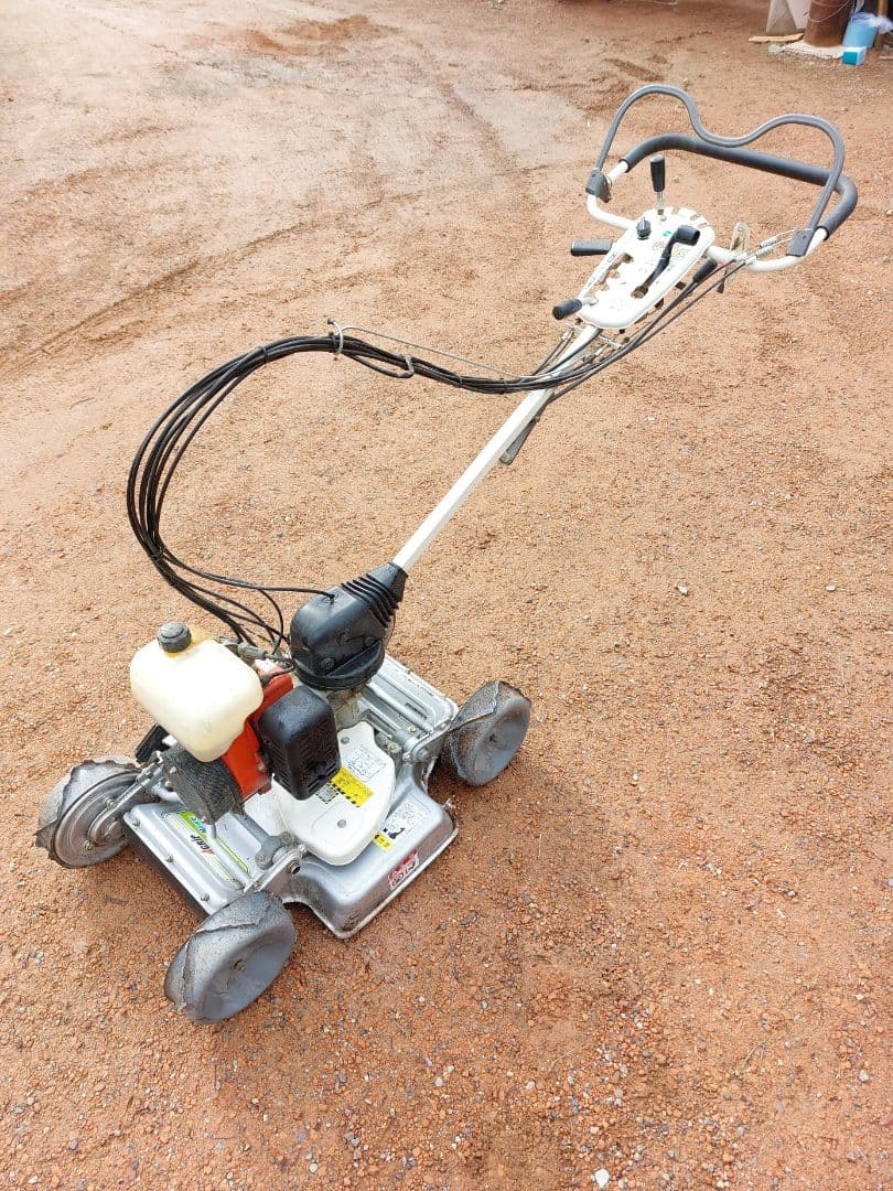 岐阜県高山発☆スパイダーモア 草刈り 農機具 4WD スパイダー spider 製品詳細｜スパイダーモアー｜株式会社ISEKIアグリ