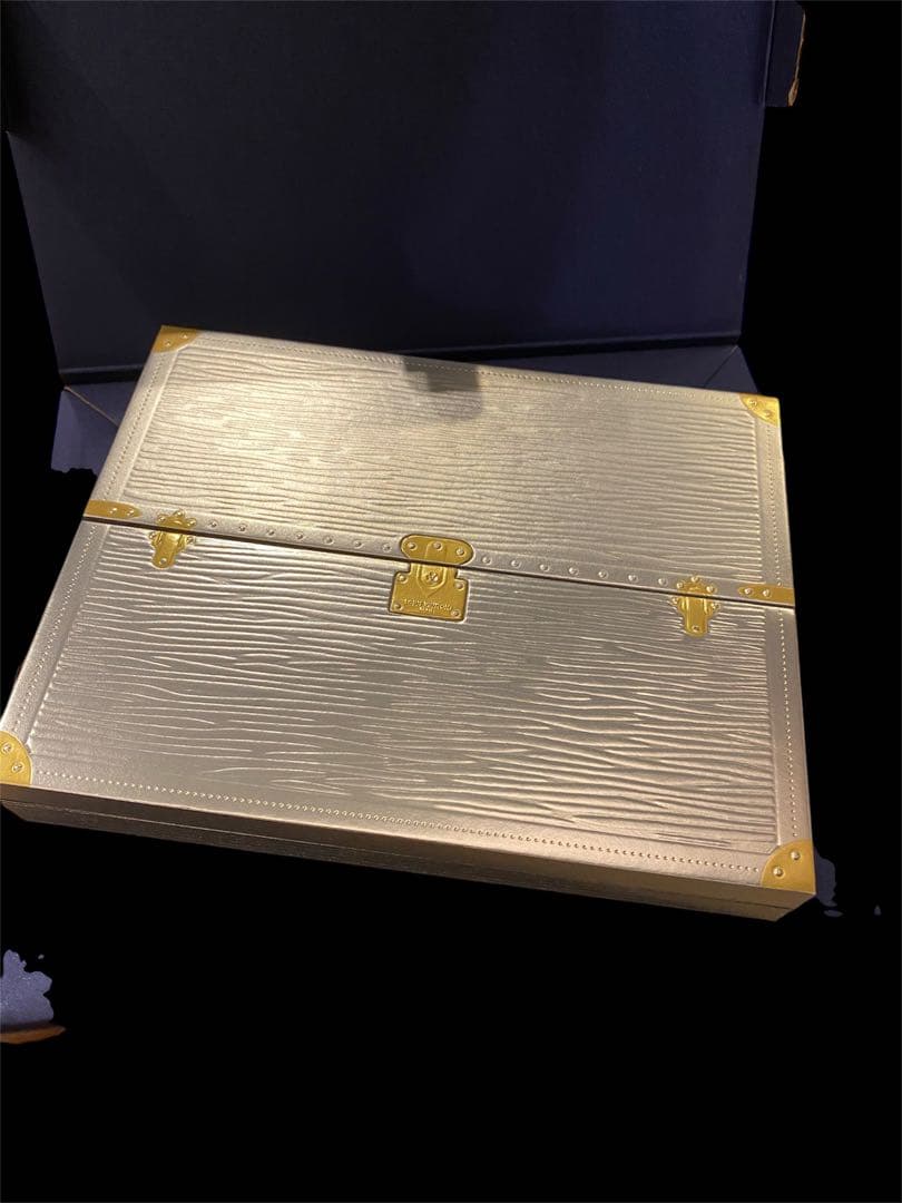 新品 ルイヴィトン 盾 非売品 限定品 置物 インテリア 名東】【LOUIS VUITTON】ルイヴィトン ノベルティ 2009年限定 スノー