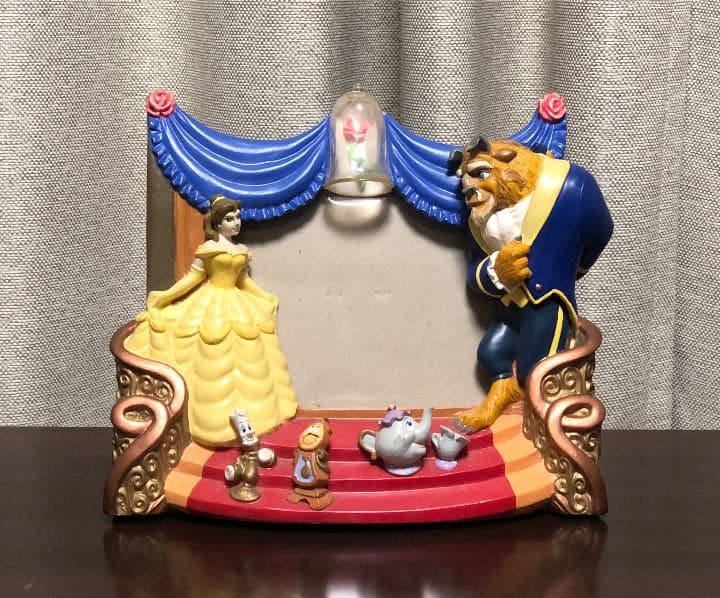 レア】美女と野獣 写真立て ディズニーフォトフレーム - メルカリ