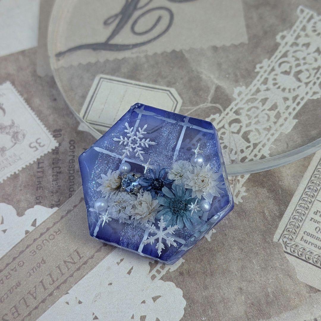 ＃295 六角形✴チェック✴雪の結晶✴レジンヘアゴムキーホルダーブローチ ヘアゴム キッズ 雪の結晶 スノークリスタル 子供 女の子 ヘア