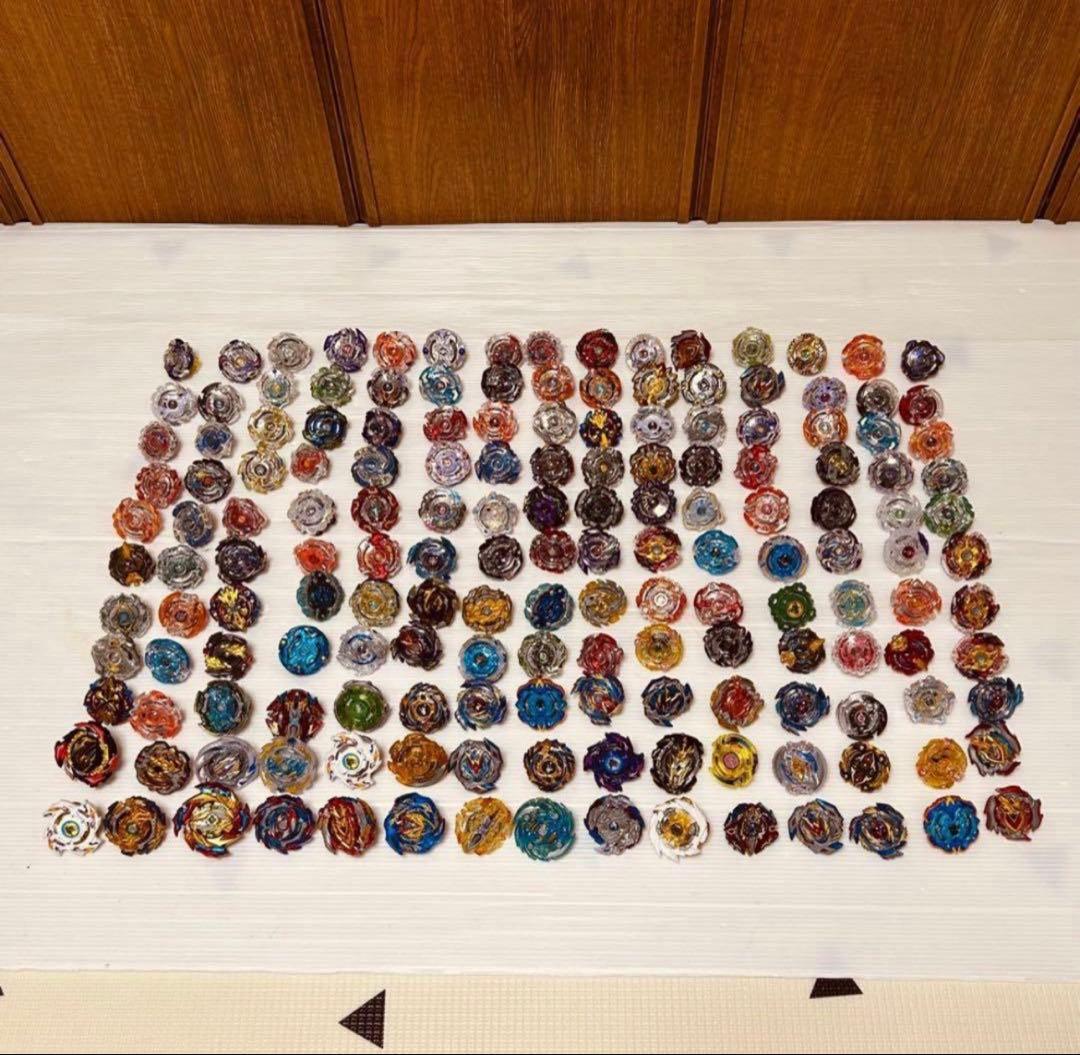 まとめて ベイブレードバースト 165個以上 ランチャー パーツ スタジアム付き ベイブレードバースト ベイ・スタジアム・ランチャーまとめ売り DB&BU