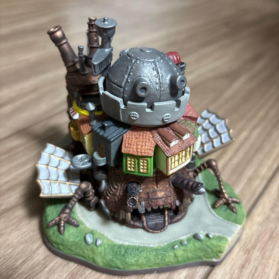 ジブリパーク限定　ハウルの動く城　ジオラマフィギュア fit=scale-down,w=1200