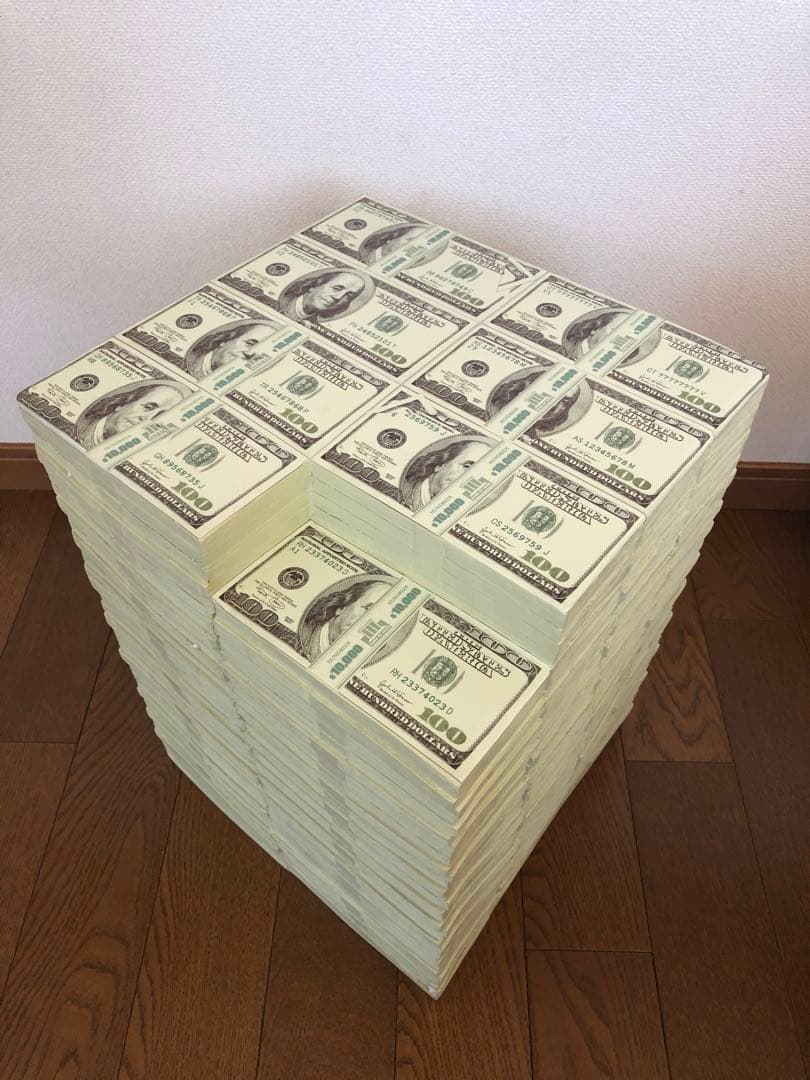 300万ドルの椅子　ロータリーヒロ社製 ロータリーヒロ＞ イースね 300万ドルのイス（椅子）札束のスツール