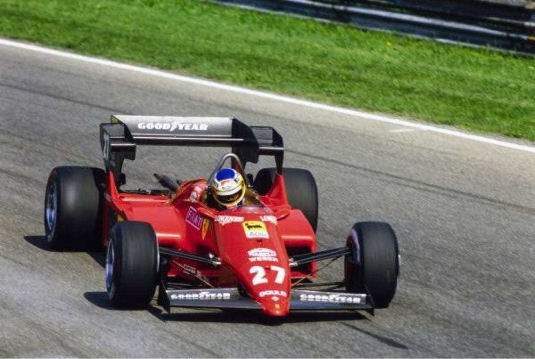 カスタム品 1/18 GP replicas フェラーリ 126C4M 1984 - メルカリ
