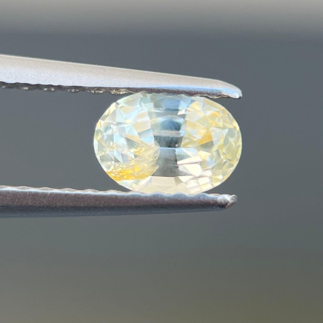 スリランカ産非加熱天然イエローサファイアルース スリランカ産イエローサファイア 0.297ctルース