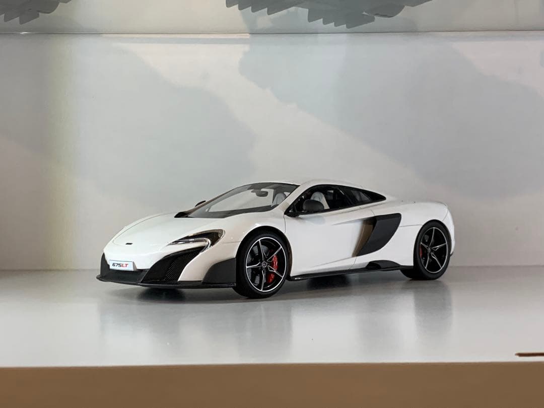 TOPSPEED マクラーレン675LT 1/18 1/18 McLAREN 675 LT by TOPSPEED MODELS - Full Review - YouTube