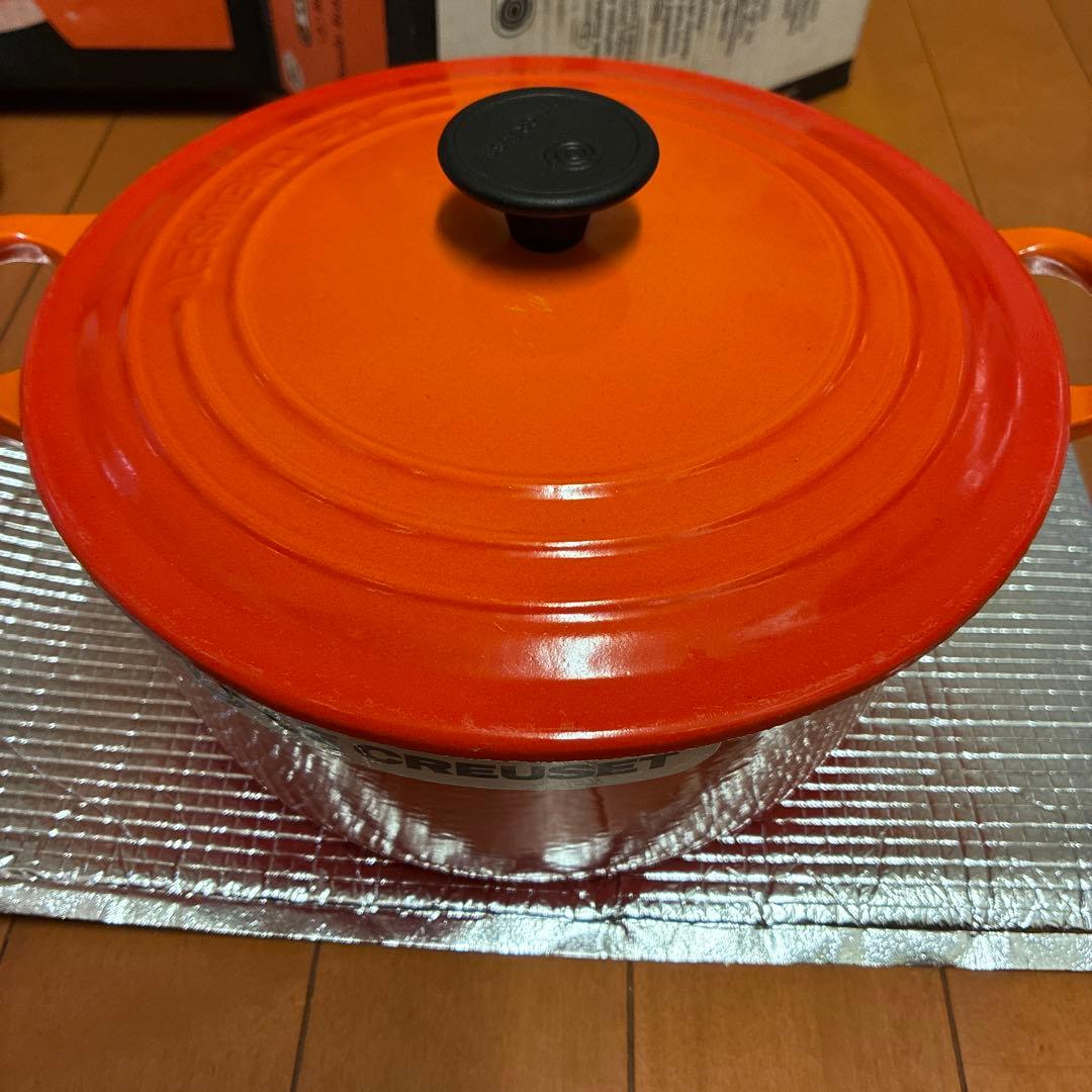 Le Creuset 鋳鉄製 両手鍋 22cm オレンジ Le Creuset（ル・クルーゼ） 【並行輸入品】 鍋 両手鍋 27cm IH ガス火