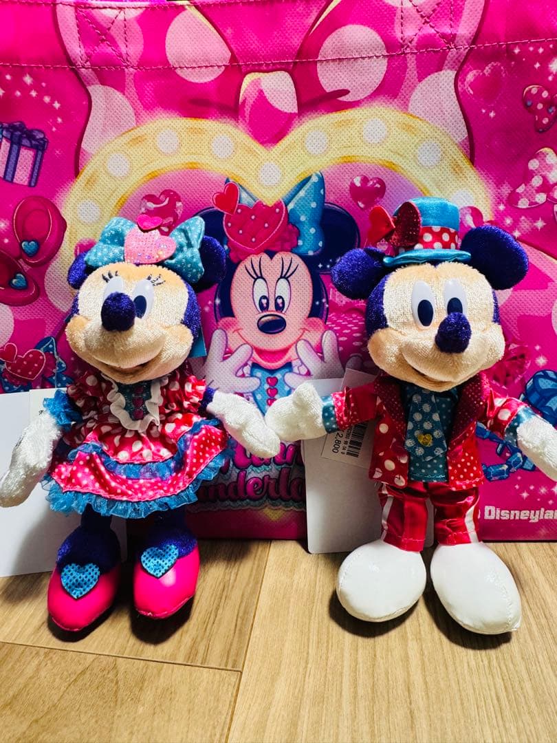 パルパルーザ 新品未使用 ミッキー ミニー ファンダーランド　　ぬいぐるみバッジ ディズニーパルパルーザ ミニーのファンダーランド ぬいぐるみバッジ