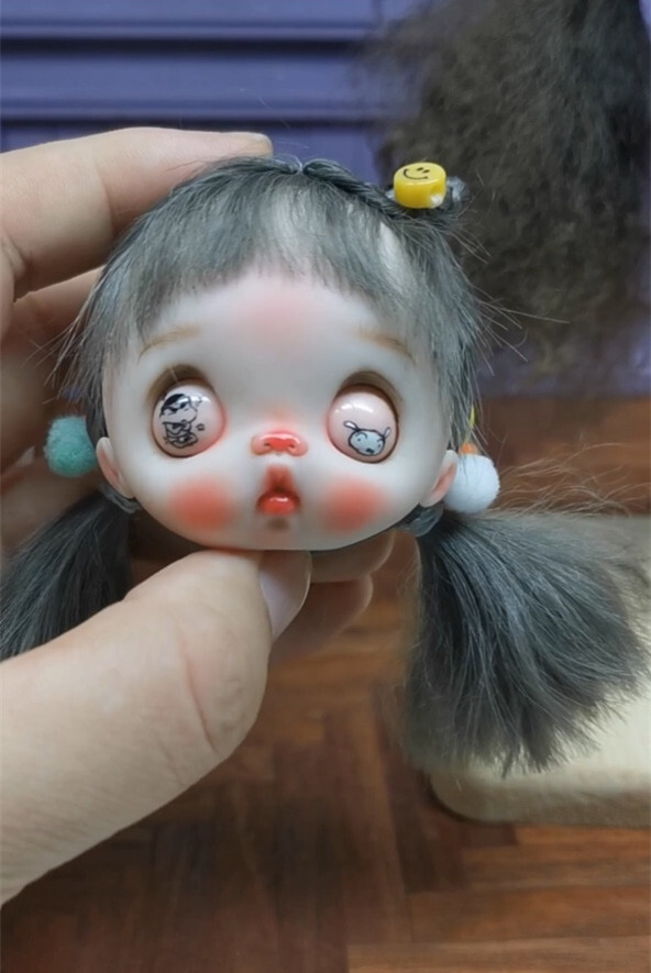 オビツ11粘土人形 まぶた付き♪ 目が動くob11 粘土人形 ドールのお人形